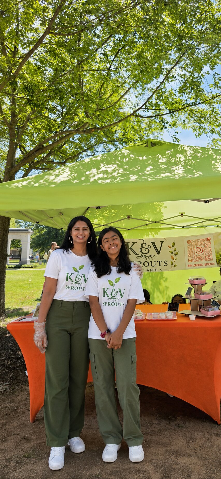 K&V Organic Sprouts at the farmers market